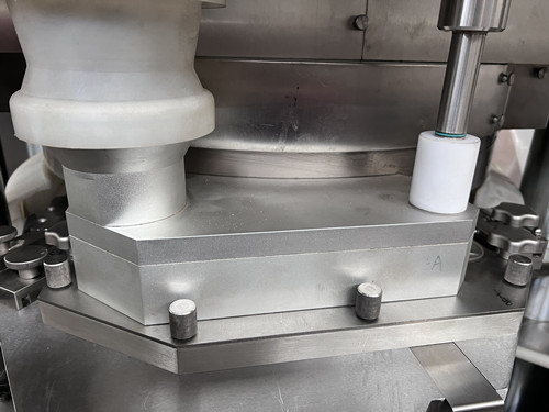 TIANHE 100KN Auto Weight High Speed Tablet Compression Machine Force Feeder D Tooling supplier