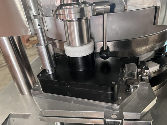 TIANHE Supplement Chewables High Speed Tablet Compression Machine For Caplet Shape supplier